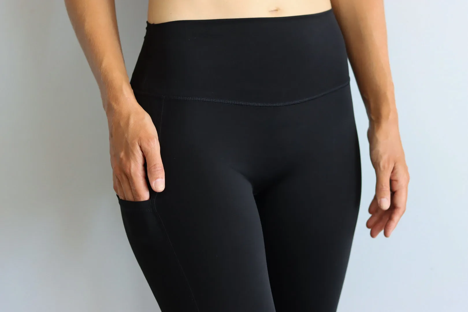 ** CLEARANCE ** Enhance Leggings - High Waisted Tights Black 7/8