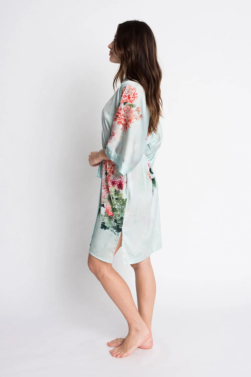 Coral Chrysanthemum Short Kimono Robe