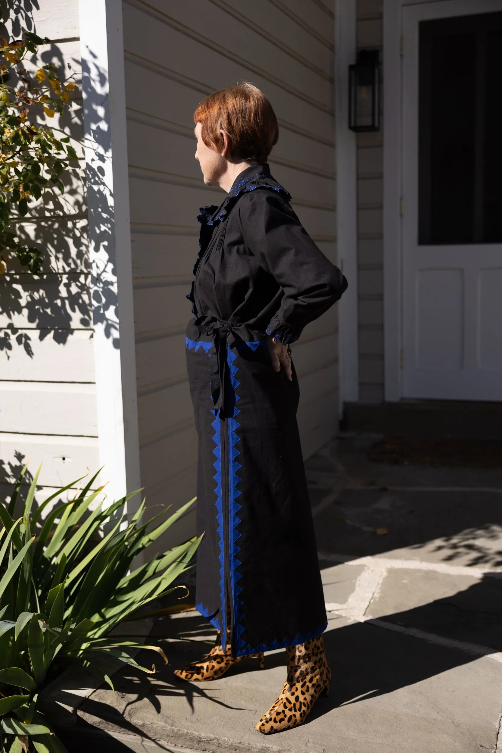 Dolly Embroidered Top - Black/Cobalt