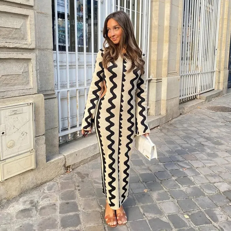 Flattering Geometric Pattern Flare Long Sleeve Maxi Dresses