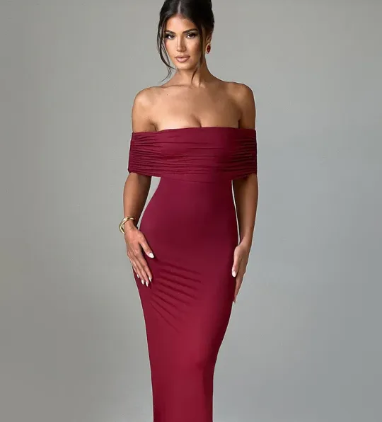 Kate - Off shoulder flattering dress