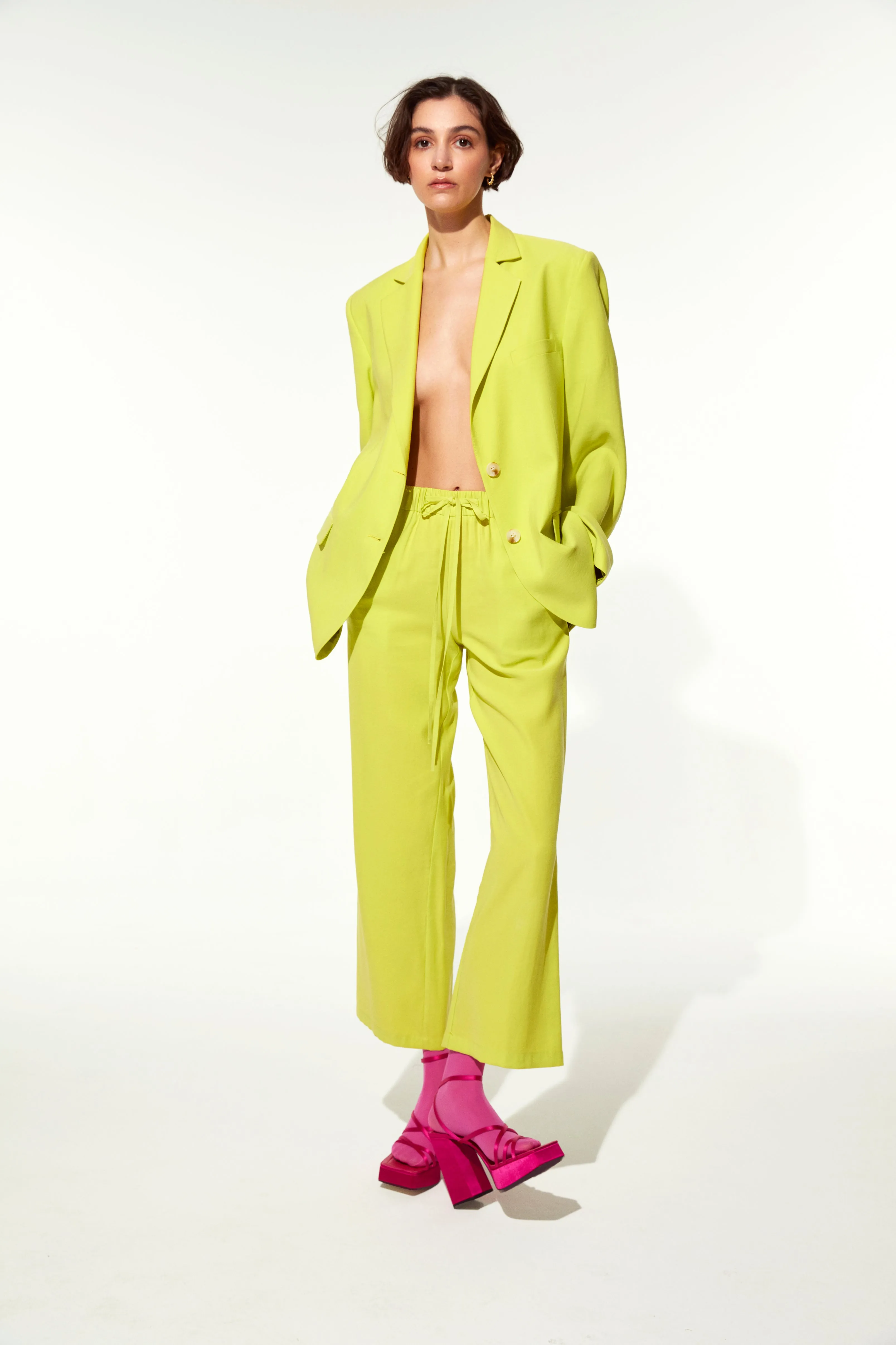 Kyra Cropped Trousers in Lime