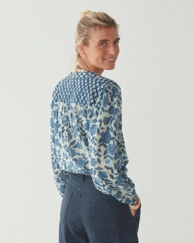 MAISON HOTEL BEATRICE BLOUSE IN BLUE LAGOON