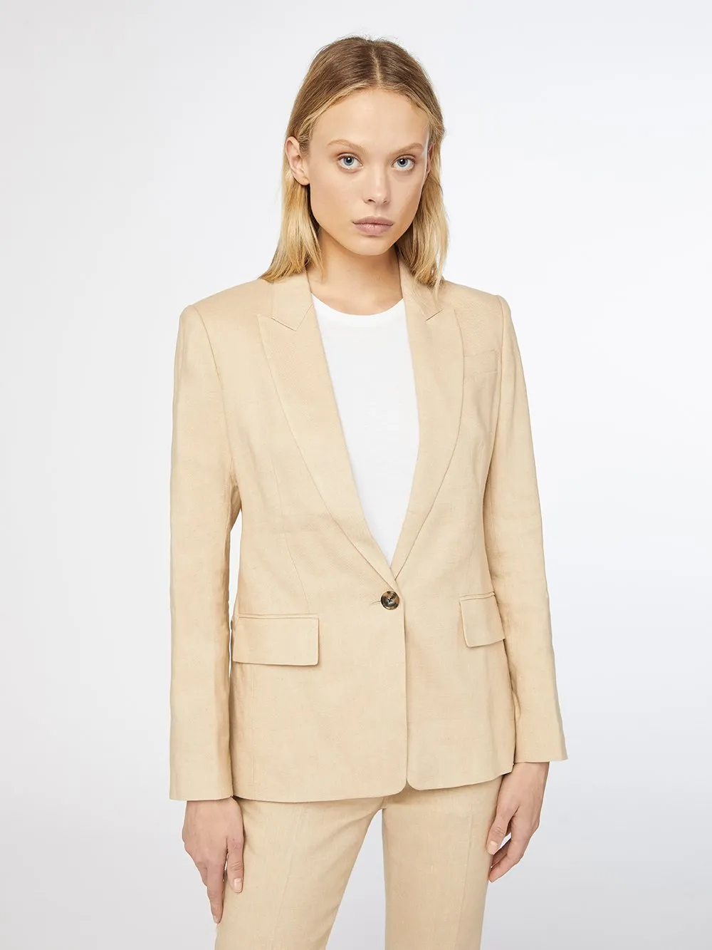 Single Breasted Blazer -- Sand